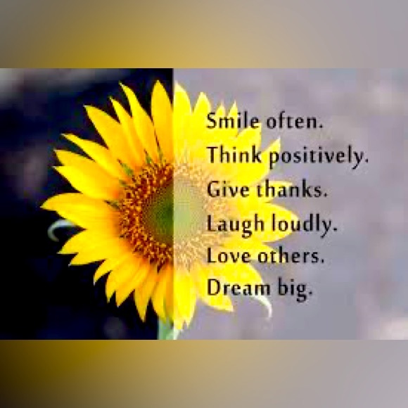 Meet your Posher, Leann 🇨🇦 - Picture 1 of 1